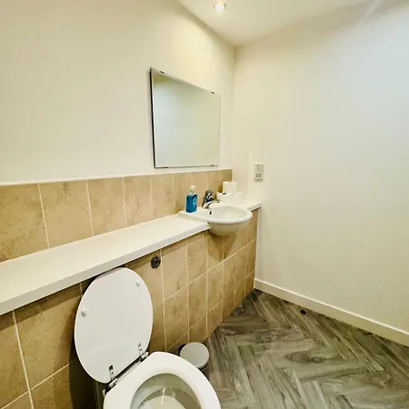 The Metro Oasis Apartment Edinburgh Exterior photo